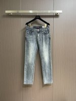 Brunellocucinelli Bc 男士休闲牛仔裤，2025Ss早春新款，内里完美包边，定制原版五金，背面精美皮牌，客供进口牛仔面料，版型挺阔 上身百搭。