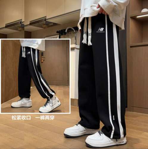 玛莎拉蒂上新 New Balance新百伦春季新款宽松束脚裤 手感细腻柔软 透气性佳 自带品质 版型立体 垂感好 Nb男女运动休闲运动裤！裤腿两侧拼接设计 裤前