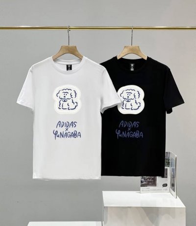 阿迪达斯Adidas三叶草星星狗印花情侣短袖，做工面料细节都无法挑剔，印花采用进口浆料，高端的走线精致细腻，简直太完美了！版型宽松，男女都可以穿！ 颜色: 黑色