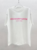 aw圆领短袖T恤 粉色字母发泡 立体效果也太好看 面料定制定染 300克100%纯棉短袖 手感非常舒服 超级百搭好看的一款短袖 品质绝对保证 黑白色 男女同款