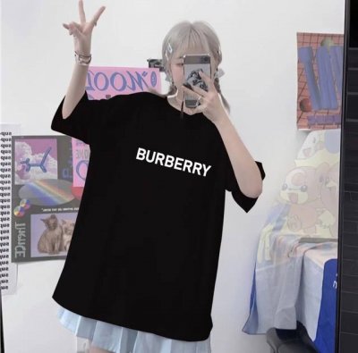 burberry 巴宝莉圆领短袖半袖T恤 面料采用260克纯棉双纱食毛面料 双线二本针压线 久洗不变形 原版定制三标 高端进口印花 随意水洗 情侣可穿 男女同款
