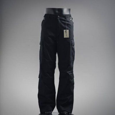 Balenciaga 巴黎世家 25Ss Cargo 多口袋工装长裤 独家定织定染面料 380G全棉斜纹面料 上身效果立体有型面料定做和打版纸样就用了接近一月时