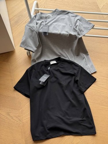 供 Saint Laurent paris 圣罗兰 刺绣Logo 珠地棉短袖Tee男女同款 黑色 灰色 S~Xl 原版26支240克珠地棉面料，纹理清晰，亲肤舒