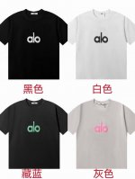 Alo简约印花字母短袖！黑色穿搭太休闲日常了！真的！谁穿谁好看！日常真的很好驾驭！爱了 宽松休闲就很适合日常穿，为夏天做足准备～ 从这件T恤子开启Ootd 简简