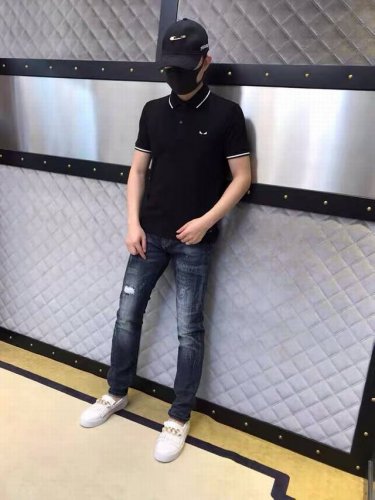 Fendi 芬迪猫眼柜子最新款男士夏季冰丝棉珠地，休闲商务Polo衫翻领短袖T恤！官网刚刚上新的款。百年难遇限量款，罕见稀世珍品，一点也不含糊糊！！面料采用客供