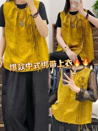 上衣 无敌爆款 高端轻奢复古绑带中式马甲 蝴蝶结系带设计灵动俏皮 ，增添甜美优雅韵味，无论是单穿还是搭配叠穿，都能轻松打造吸睛造型 Smlxl