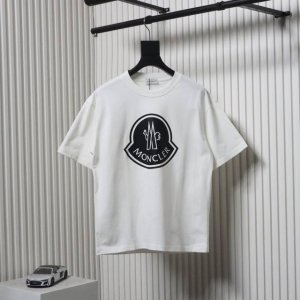 Moncler 蒙口 25Ss 烫画Logo短袖T恤面料采用定制240G 26支特滑双股精棉平纹高密无尘全棉布料 前幅高密度加厚 走线平整 代工品质 全套定制辅