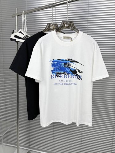 夏季新品，全新工艺，高定面料 玉蚕丝般的丝滑 时尚经典圆领短袖时尚单品设计，更加时尚舒适，高标准定制，上身非常有型，客供辅料，客供进口高档面料质感非常细腻，细节