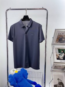 菲拉格慕 高端货商务 白领 单位人士必入单品 无痕休闲商务翻领短袖 科技面料 冰丝无痕 体感非常棒 手感顺滑质感很棒 弹性好 无任何束缚感 面料自带透气网孔 吸