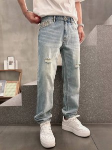 迪奥 2025春夏新款男士休闲牛仔裤 顶级品质 渠道订单 官网同步出售 原厂订制牛仔全棉材质 适合休闲 正装各种搭配 日常通勤的极品 尺码 29-38 没353