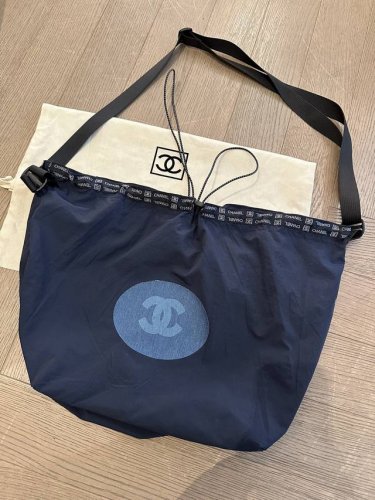cc中古单肩包 太太好看啦 容量超级大可容纳很多东西 真的超级好看实用