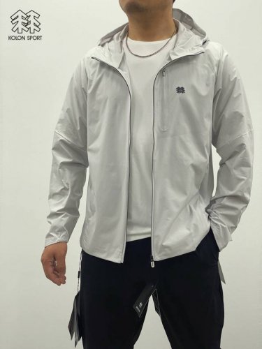 供 Kolonsport可隆男士轻量化防风防水皮肤衣防晒衣冰感外套！掌柜力荐！线上线下同步！订单款！客供面料！ %Pet纤维！手感细腻顺滑清爽透气不闷热！亲肤舒
