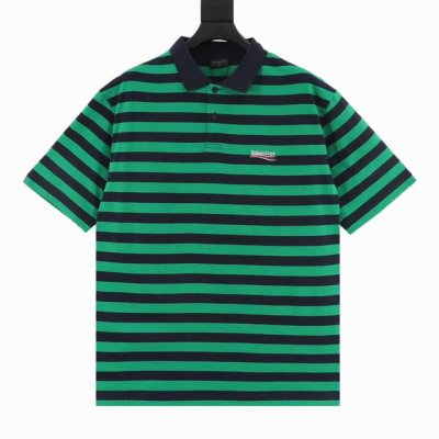 balenciaga 巴黎世家 条纹polo衫 当甲板上的晨雾与电子屏蓝光共振 这件翻领polo便成了后现代水手的航海日志 黑白条纹精神干练 上身如阳光洒过头顶