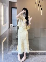 款号G25050974 Self-Portrai*新款Sp家新款高端定制气质优雅时尚两件套装！立体花朵装饰系扣圆领Pp长款高腰A字半身裙！黄色， M码：肩宽35
