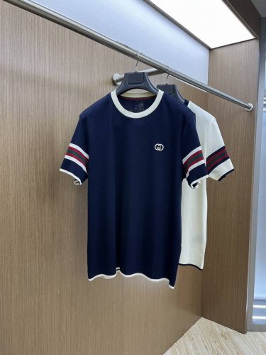 guc 高品质 早春新款短袖抢先发售 男士日常出门闭眼搭 高级定制面料短袖T恤 魅力在于创造了简约奢华感的时尚,随意搭配感受英式风格独特气质. 宽松的版型展现出