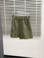 Gucci古驰独家专供新款休闲刺绣棉质短裤 高端版本 专柜定制面料 透气舒适度高 细节无可挑剔 品牌元素设计理念 体现高品质 手感细腻柔软 呈现休闲裁剪 上身版