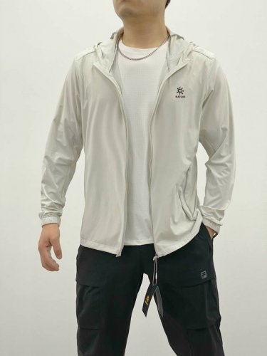 供 模特图 kailas凯乐石25夏季新款 男士透气速干凉感户外防水皮肤衣防晒服 掌柜力荐 独家发售 无论版型还是面料都超赞 完全不挑人 轻量化 触感清凉舒爽顺