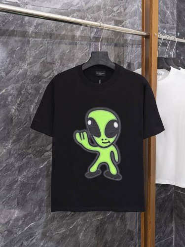款号J04 balenciaga巴黎世家外星人夜光印花刺绣短袖 宽松版型 采用280克33支精梳棉双纱 从面料到辅料全部三标齐全跟足Zp 进口松井公司浆料印花绝