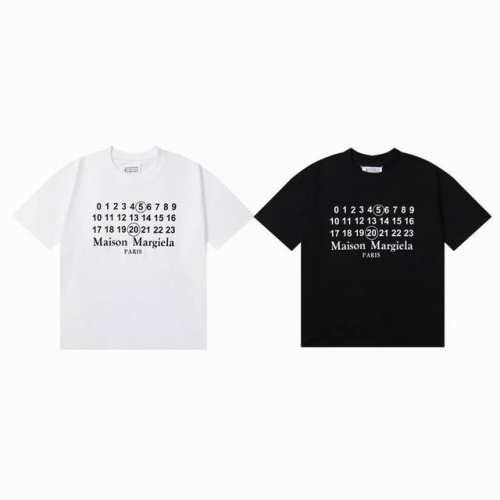 Maison Margiela Mm6 马吉拉24Ss情人节限定日历数字字母印花情侣圆领短袖T恤 Color：黑色 白色 Size：S M L Xl Numbe