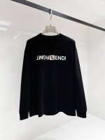 FEND1* 顶级版本2025早春新品长袖 火爆上市啦 定制顶级优选洗水棉面料 上身舒适度高 专柜同款装饰 轻奢内敛低调奢华 内搭外穿轻松驾驭不挑人 裁剪精细完