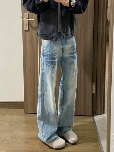 款号Xk3104 美式牛仔裤秋冬款潮牌高街Vibe风裤子Cleanfit直筒微喇长裤 面料定制经过一流的高工艺水洗 质地紧密 色泽均匀 纹理清晰 上身非常舒适