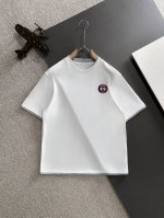 隔天出货 Gucci 2025夏季新款 顶级品质 区别通货 重磅推出双纱纯棉面料短袖 春夏走秀款 个性独家款式 男女同款 采用进口定制定染面料 后领锁链底全包肩