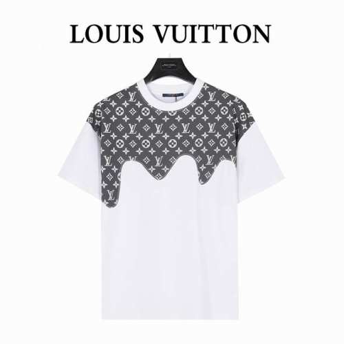 louis Vuitton 路易威登 25Ss 老花牛仔拼接短袖T恤 夏季新款，老花牛仔贴布圆领短袖T恤，采用定制定染高克重原版面料， 洗水完高达280G纯棉双