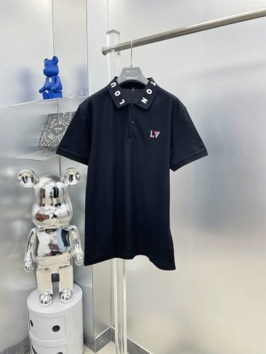 LV 路易 2025Ss夏季新款印花字母刺绣翻领polo衫短袖 M 经典商务 高端男装的天花板级别的商务男款！ 简约时尚大气不失优雅，单穿内搭体面过人，品质控