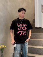Low*合身版型Xs-L 最新最顶级粉色贴布绣重工原单短袖，最顶级的品质专柜原单，顶级制作工艺进口面料，专柜款独特设计，采用进口高端订制进口丝线手感一流！官网在