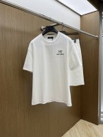 超级爆款 套 Arc 高端定制 2025春夏新款首发专柜最新款短袖短裤休闲套装 高端订制 设计前卫时尚！品牌Logo重工艺设计 高端定制纯棉面料.手感柔软.穿着
