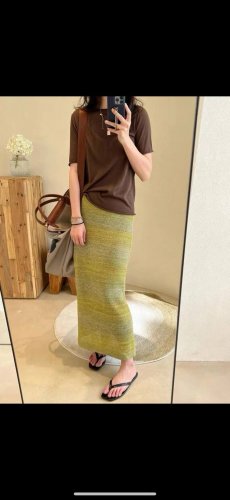Yang 花纱绿渐变半裙 模特图