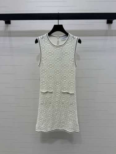 上新原单高端品质 Thom Brown* 2025春夏最新系列！针织背心裙子！定制羊毛纱线织造 透气舒适 弹力好穿 通体利用钩针肌理交织 勾勒出圆形凹凸纹理图案