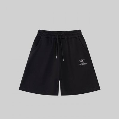 高版本 Arc’Teryx 始祖鸟2025Ss经典字母刺绣短裤 爆款定制400克活性黑纯棉面料 采用立体绣花工艺 立体清晰可见 面料舒适有质感五分裤 码数：Xs