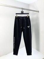 阿玛尼 2025夏季新款休闲裤！官网同步发售。品牌经典Logo休闲裤，定制面料，舒适度极好，手触感： 烈。辦识度极高，完美品相工艺。尺码：M-3Xl