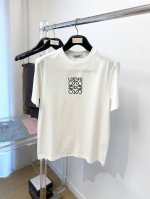 罗意威、2025最新款短袖T恤，帅气时尚，胸口顶级印胶字母图案Logo，简约百搭款。面料棉 不仅挺括，保持潮流的廓形，又穿着舒适，纱织更细腻，码数M-3Xl