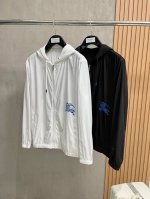 巴宝莉 2025春夏新款男士防晒服轻薄外套，独特订制防晒科技面料，结合凉感涂层体感清凉不闷热，出汗后速干，适合夏季户外活动。 轻量透气，舒适度高，超轻便携，可折
