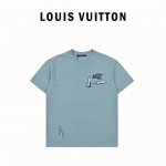 Louis Vuitton路易威登锤子图案印花短袖 官网价：8910 P 面料 采用32S双纱精梳棉紧密赛络纺棉平纹布 ，配套 32S双股纱横版机织造罗纹 ，