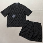 上衣 短裤 Lv植绒字母套装