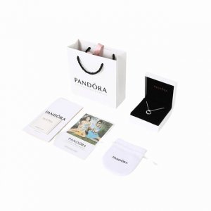 潘多拉Essence不哭pavé密镶圆圈锁骨链 pandora Essence系列不哭圆圈珍珠项链，宛如一滴不哭的泪珠，不同材质的邂逅在项链颈饰上融为一体.好似