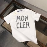 Moncler蒙口 官网同步上新 专柜系列纯棉T恤 260克定制棉 面料柔软舒适 全新设计灵感 极具时尚代表性 精致品牌字母印花Logo设计 手感舒适透气 极为