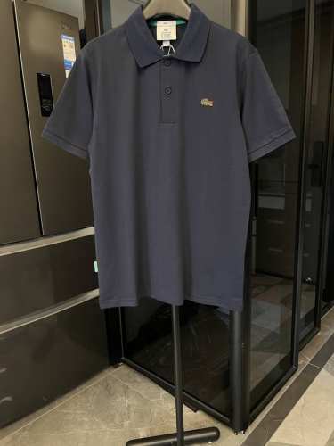 高端复刻 Lacost 鳄鱼 经典胸口小标刺绣Polo衫短袖T恤1:1 藏青 定制主标 辅料 水洗齐全 品牌精密刺绣标 领口翻领设计，经典百搭 正面胸前有鳄鱼刺