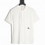 本地自取220 burberry 巴宝莉 24Ss 腰间刺绣战马Polo短袖T恤 专用面料220G蜂窝珠地棉，前后立体高密榻榻米绣花，无毛边。定制天然贝壳纽扣，