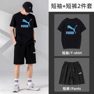 puma彪马新款短袖短裤运动套装！百搭不挑人！ 本款T恤采用纯棉面料！吸汗透气，贴身柔软！ 腰部松紧带抽绳，拉链口袋，运动時候可以放手机钥匙，非常方便！ 上身效