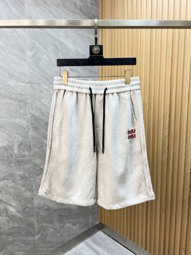 miumiu 2025春夏新品 三标齐全 短裤 好货不用过多介绍 看细节 专柜码数：M-Xxxl 175 140上身建议Ll