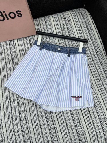 P240 5 爆款现货 原单高品质 Alex*｜25新款休闲短裤 颜色百搭高级 定制牛仔拼接腰头尽显高级随意感 视觉盛宴 四季必入的百搭单品 订制色织面料，质感