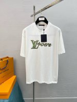 Lv 25Ss春夏款T恤！黑白印花圆领短袖T恤！ -购入原版开模打造，定制侧标，下摆双窄针平车，细节决定成败 Os落肩版型 无性别区分 -采用280G重磅100
