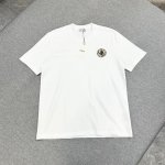 p240。 Dio- 新品 胸前刺绣字母撞色Logo小章仔 圆领短袖T恤 定制棉质面料上身舒适柔软 简约百搭 男女同款 推荐 S-Xl