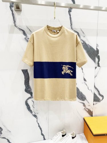 Burberry 巴宝莉 260克圆领短袖T恤 经典战马条纹印花Logo标识工艺 官方同步 高版本 高品质 时尚个性 百搭潮流 纯原品质 原版面料 吊牌 领标