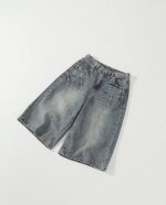 cleanfit美式复古高街闪电纹水洗做旧廓形直筒七分牛仔短裤 情侣款 当红炸子鸡必备好货来袭，重工渐变闪电纹水洗，大火的Cleanfit极简直筒宽松廓形设计，
