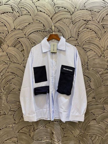 Balenciaga巴黎世家 条纹凉感口袋拼接衬衫情侣款 Color: 蓝色 Size: M-Xl M 肩宽58 胸围116 衣长70 Cm L 肩宽59 胸围
